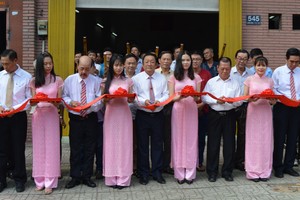 張氏宗祠重建動土剪綵。