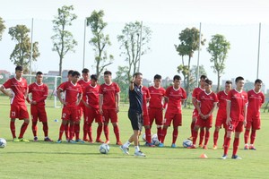 越南U19隊在訓練中。