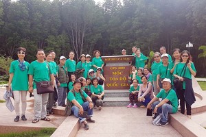 市各少數民族文學藝術協會組織讓會員到西區溯源。