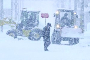 大雪之中的北海道城市。