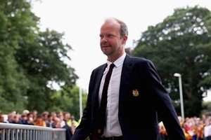 曼聯球迷不滿伍德沃德。