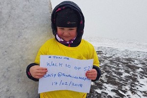 5 歲女童 5 個月 52 次登頂一山峰