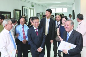 越中兩市代表觀畫展。