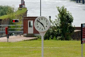 歐盟擬全年採用“夏令時”