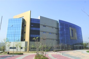 韓朝聯絡辦公室建築全景。