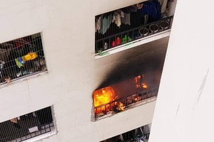 鈴潭區住房起火