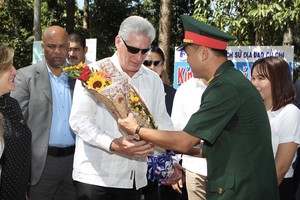 古巴國務委員會兼部長會議主席迪亞斯‧卡內爾‧貝穆德斯