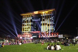 平陽省經濟發達與基礎設施完善，帶動房地產市場發展。