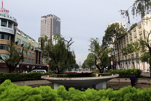 昔日在阮惠街上的噴水池。