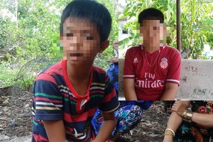 L.N.Th陳述他被陌生人引誘並載到芹苴市的過程。