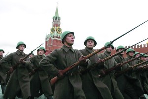 俄羅斯舉行閱兵式紀念紅場閱兵 78 週年