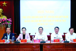 越南祖國陣線中央委員會常委會昨(21)日在河內舉行了貫徹及開展2019-2024年任期第九屆越南祖國陣線全國代表大會《決議》的視像會議。