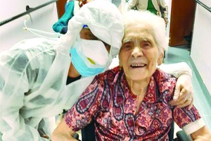 意大利一百零三歲老人瑞阿達‧扎努索。