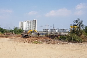 本市決定向被回收土地者提供暫居輔助。