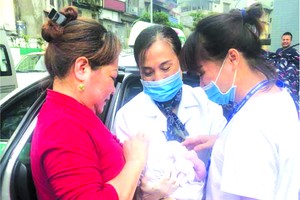 計程車上成功為女乘客分娩