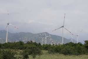 寧順省由私企投資的風電廠。