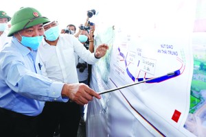 政府總理視察忠良-美順高速施工進度