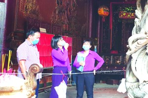 霞漳會館正殿橫樑倒塌