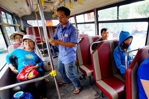 　在公共客運經營單位工作的勞動者是獲享這輪 輔助的對象。