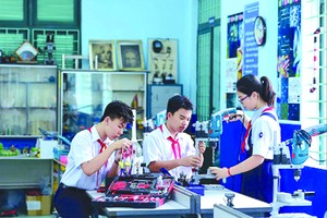 本市黎貴惇高中學校採用 STEM 教育模式成效顯著。