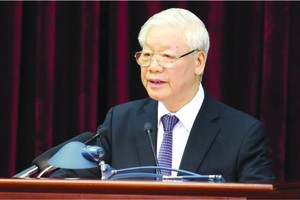 總書記、國家主席阮富仲會上致詞。