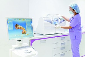 CAD/CAM(Computer Aided Design/Computer Aided Manufacturing）是通過 電腦軟件的設計技術與生產修復瓷齒。