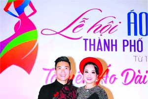 　　華人藝人江國基夫婦獲選為 今年的長衫大使。