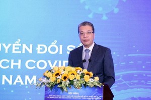 外交部副部長、旅居海外越南人國家委員會主任鄧明魁