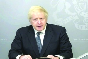 英國首相約翰遜在倫敦發表講話。