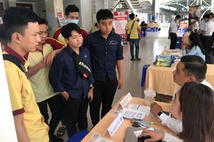 在當前背景下，勞工須充實更多技能才不會被淘汰。