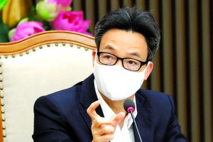 政府副總理武德膽