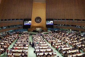 聯合國大會會議場景。