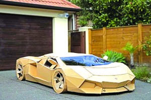 紙板自製超級跑車