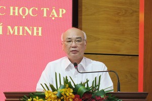 市委宣教處主任潘阮如奎