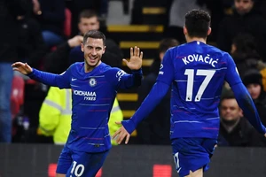 Hazard đã tặng quà cho Chelsea trong ngày lễ tặng quà