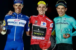 Simon Yates khép lại một năm thành công của xe đạp Anh quốc với chiếc Áo đỏ ở Vuelta