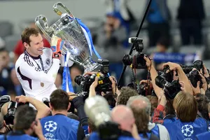 Petr Cech sẽ mãi mãi là một huyền thoại ở Chelsea