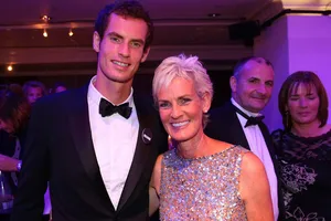 Andy Murray và mẹ trong một sự kiện