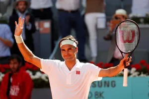 Bỏ lỡ 2 match-point, Federer đành buông tay ở Madrid Open