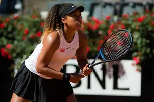 Naomi Oska - Nữ hoàng cô đơn