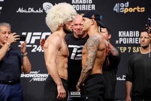 Khabib sẽ đối đầu với Dustin ở trận đấu trong lồng sắt của sự tôn trọng