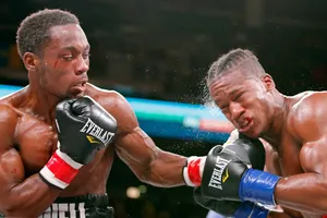 Patrick Day dính đòn knock-out