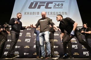 Ferguson nhún nhảy, đặt đai vô địch xuống sàn, Khabib nổi giận