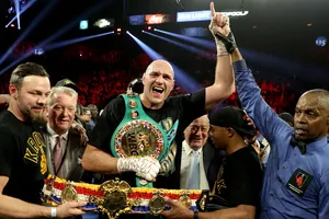 Tyson Fury giữ đai WBC, nhưng khó đấu với Deontay Wilder trong năm nay