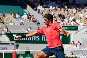 Roger Federer - "Hồng y" khiêu vũ trên sân Philippe-Chatrier