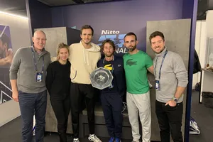 Medvedev và đội của anh sau trận chung kết ATP Finals