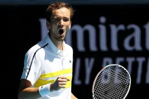 Medvedev lần thứ 3 liên tiếp được bầu chọn là VĐV xuất sắc nhất trong năm của nước Nga