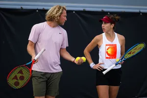 Tursunov đang làm việc chính thức với Bencic, không trải qua thử việc