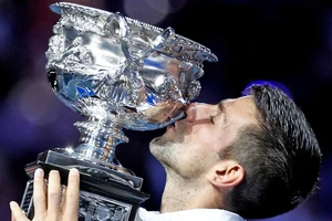 Djokovic vô địch Australian Open lần thứ 10 