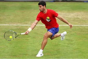 Alcarzaz ở The Queen's Club